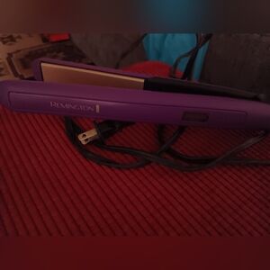 Remington straightening hair iron